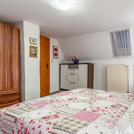 Amazing In W/ Wifi And 1 Bedrooms Hébergement de vacances Friedrichstadt